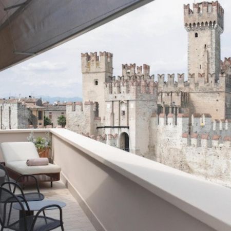 Grand Hotel Terme Sirmione Esterno foto View of the White Tower from the hotel