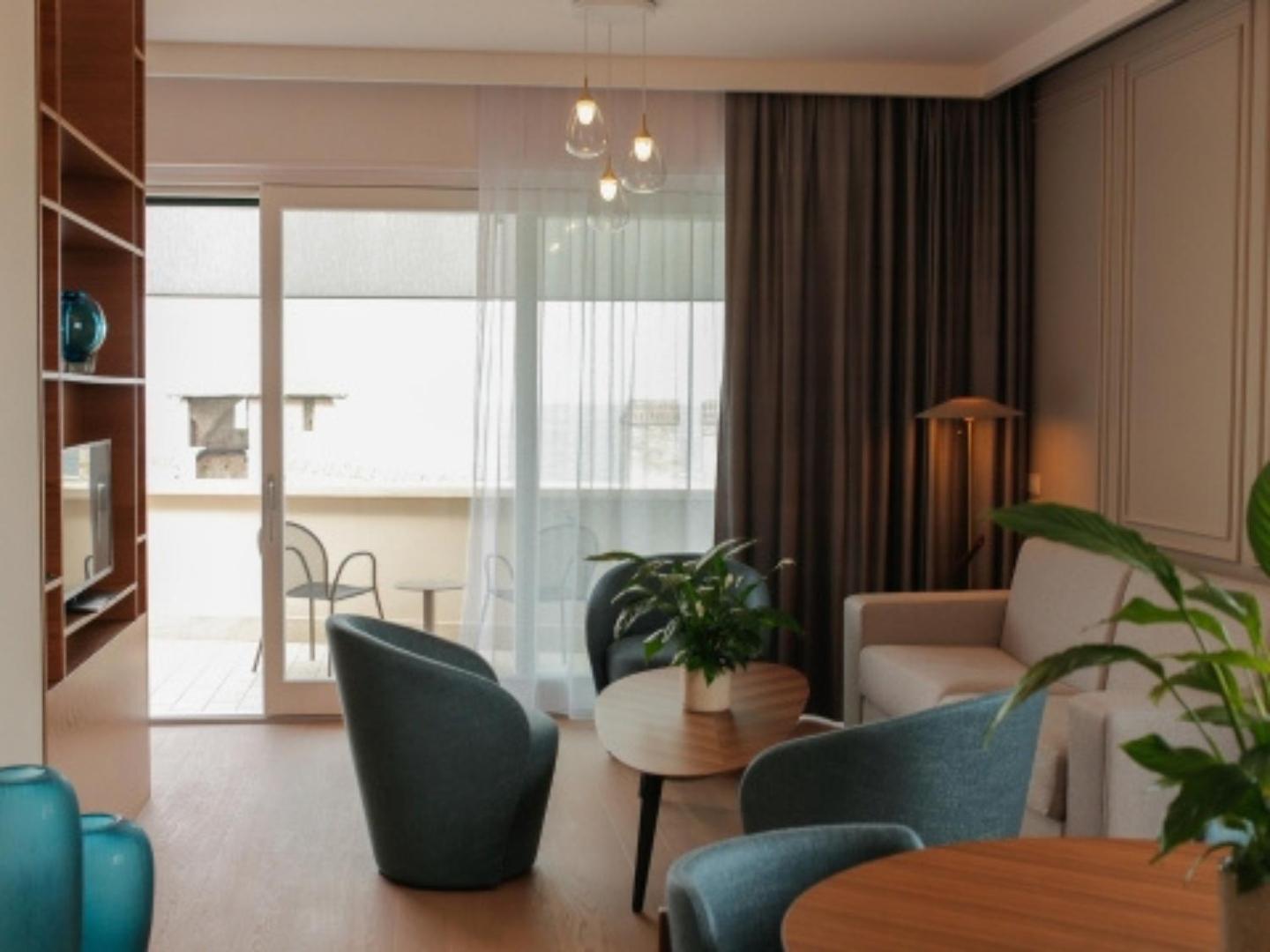 Grand Hotel Terme Sirmione Esterno foto A living room in a modern apartment