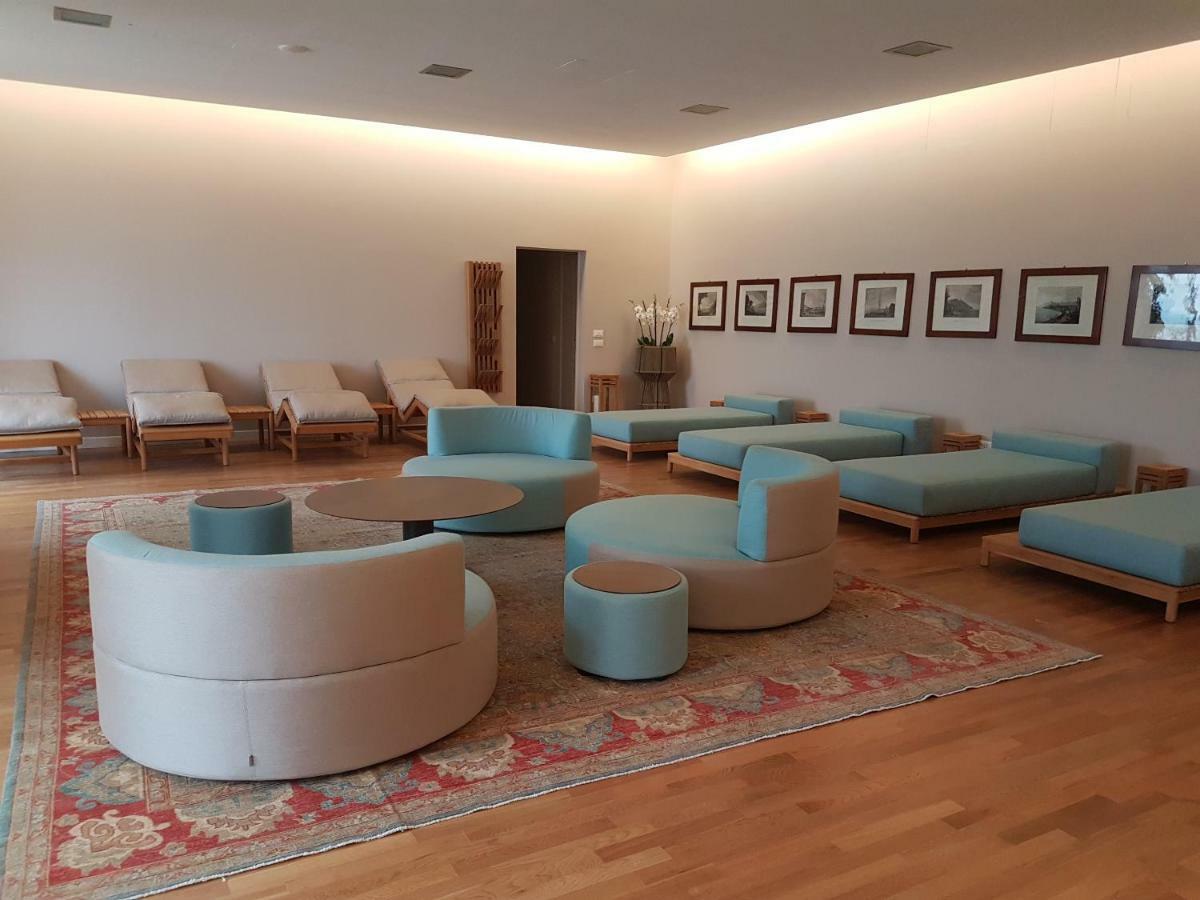 Grand Hotel Terme Sirmione Esterno foto The interior of the lounge